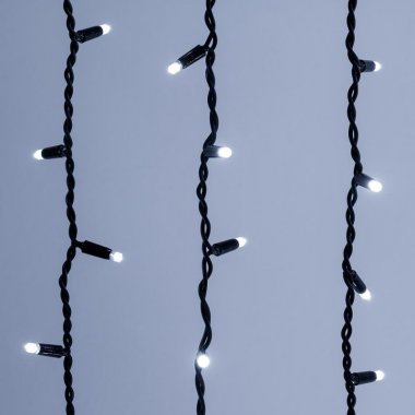 Фотография товара 'Teamprof Светодиодный занавес 2х6м, мерцание, черный провод, белый'