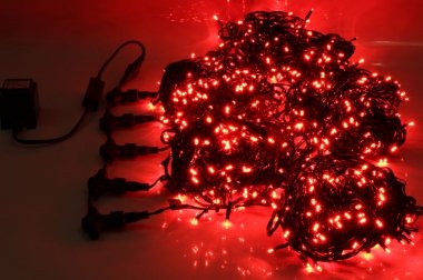 Фотография товара 'Teamprof Светодиодная гирлянда спайдер, 5 нитей по 20м, статика, черный провод'