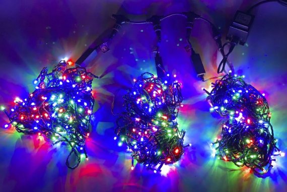 Фотография товара 'Teamprof Светодиодная гирлянда спайдер, 3 нити по 20м, мерцание, темно-зеленый провод'